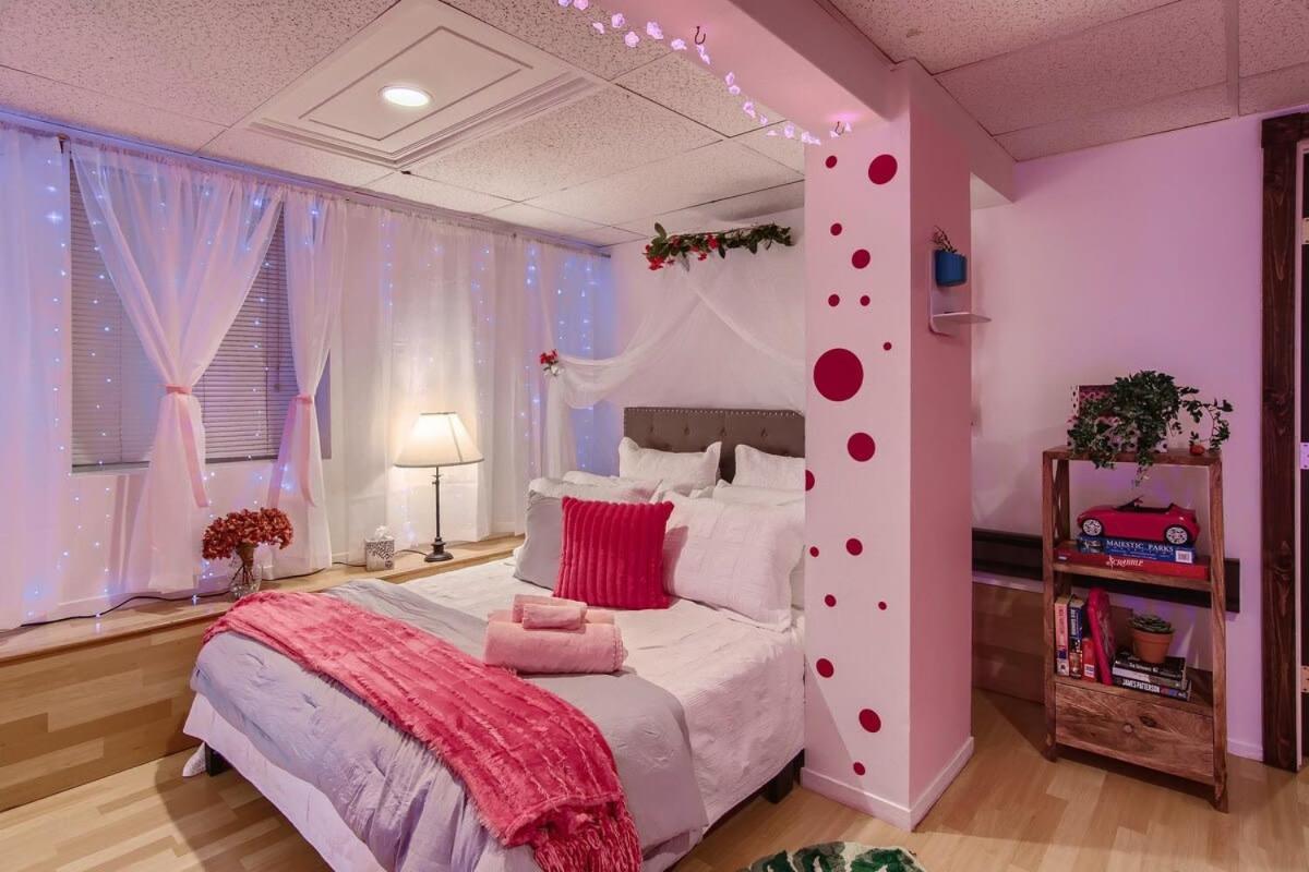 Barbie'S Dream Apt In The City Sacramento Bagian luar foto